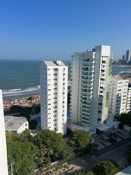 360° Sea View Penthouse 17° Floor, Apartamento