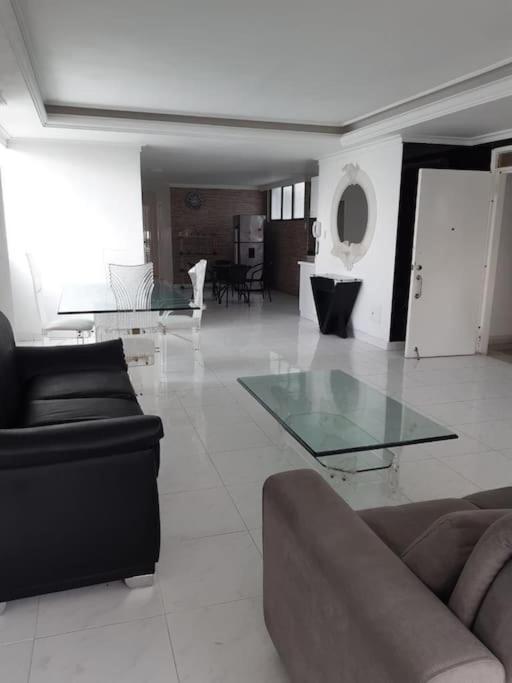 360° Sea View Penthouse 17° Floor, Apartamento